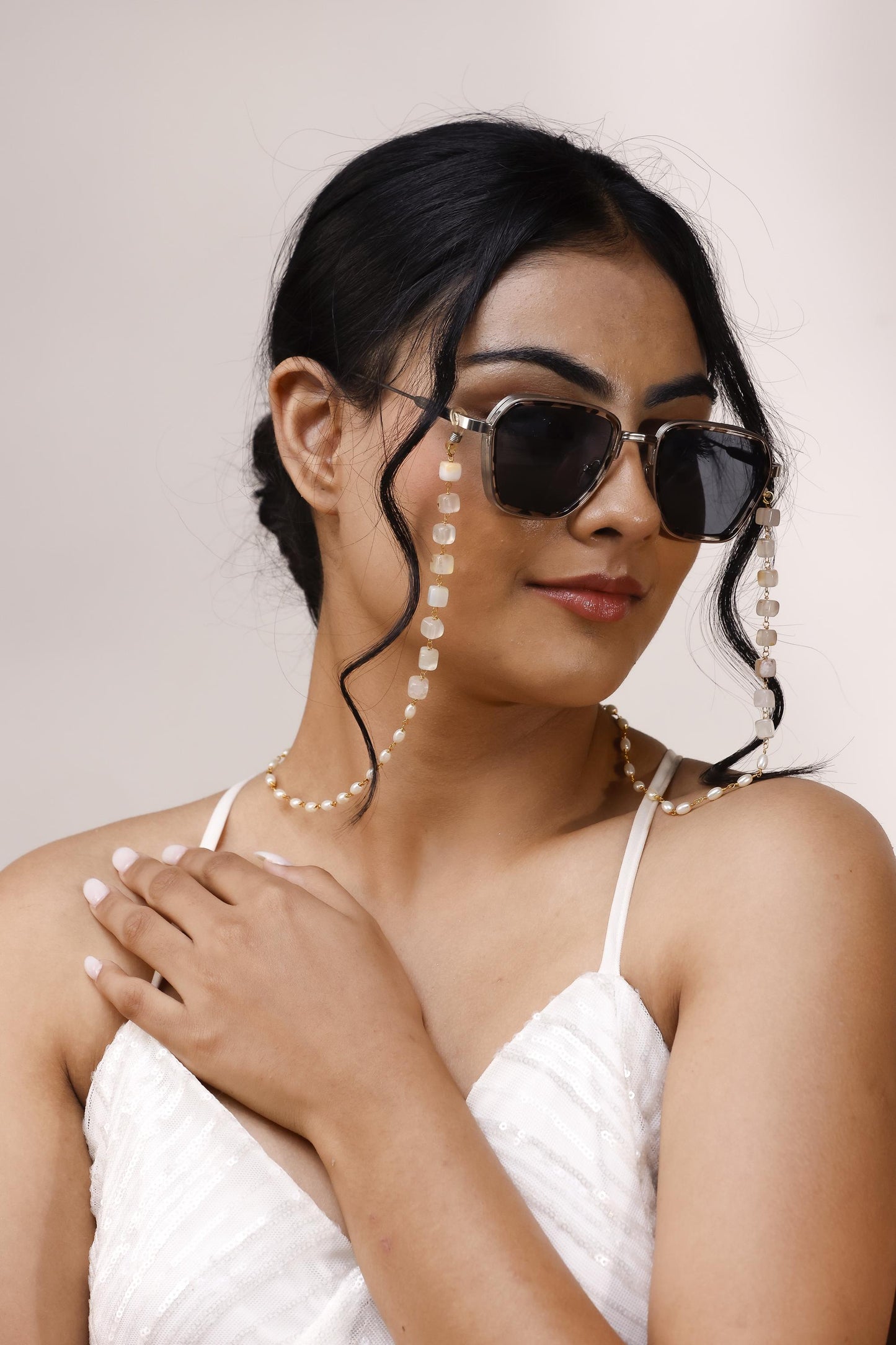 Handmade Pearl Sunglass Chain | Gold Eyeglass Holder