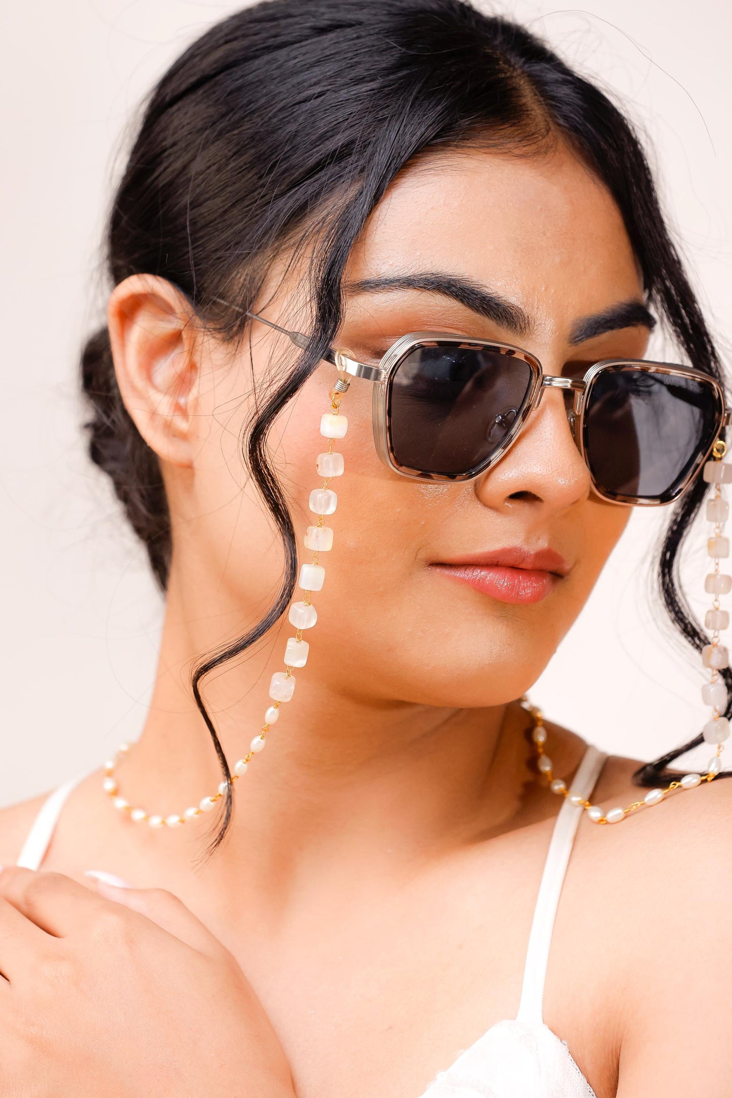 Handmade Pearl Sunglass Chain | Gold Eyeglass Holder