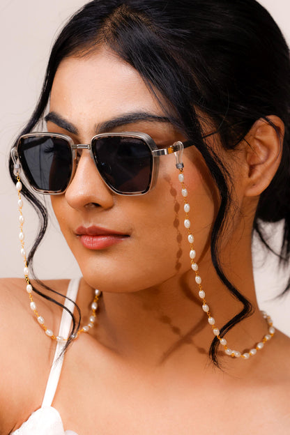 Handmade Pearl Sunglass Chain | Gold Eyeglass Holder